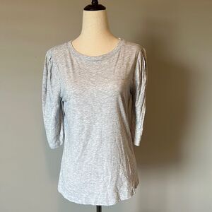 Something Navy sz M heather grey elbow length sleeve top
